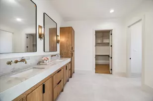 6227 Grovewood Ln, Houston, TX 77008 - Photo 21