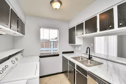 9350 Country Creek Drive #6, Houston, TX 77036 - Photo 13
