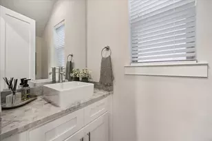 845 Fisher St, Houston, TX 77018 - Photo 17