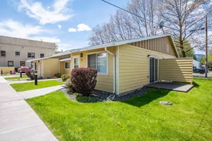 203 N Storie St, Wallowa, OR 97885 - Photo 9