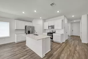 647 Delicate Arch Dr, Conroe, TX 77303 - Photo 9