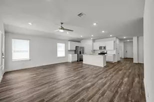 647 Delicate Arch Dr, Conroe, TX 77303 - Photo 13