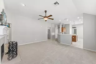 6 Orchard Dale Cir, The Woodlands, TX 77382 - Photo 17