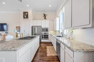 5628 Cohn Terrace, Houston, TX 77007 - Photo 9