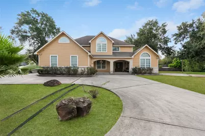 721 Oak Hill Lane, Pinehurst, TX 77362 - Photo 1