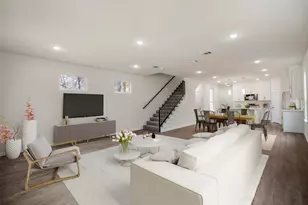 6513 Goldspier St, Houston, TX 77091 - Photo 9