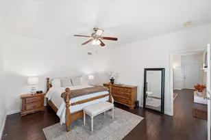 2425 Augusta Dr, Houston, TX 77057 - Photo 13