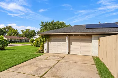 242 Ballantrae Lane, Houston, TX 77015 - Photo 31