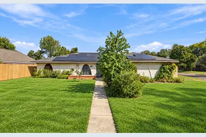 242 Ballantrae Lane, Houston, TX 77015 - Photo 1