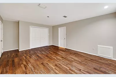 618 Longview Drive, Sugar Land, TX 77478 - Photo 33