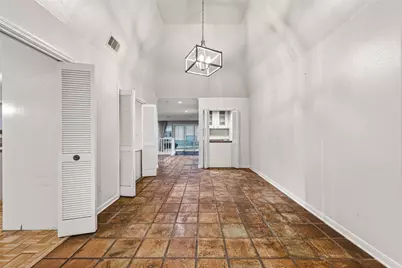 618 Longview Drive, Sugar Land, TX 77478 - Photo 5