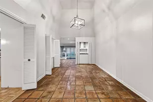 618 Longview Dr, Sugar Land, TX 77478 - Photo 5
