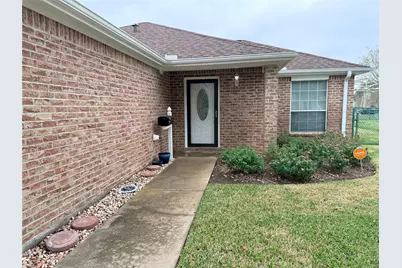 505 E Calhoun Street, El Campo, TX 77437 - Photo 3