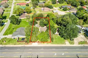 440 W Brazos Ave, West Columbia, TX 77486 - Photo 3