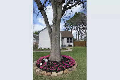 440 W Brazos Avenue, West Columbia, TX 77486 - Photo 1