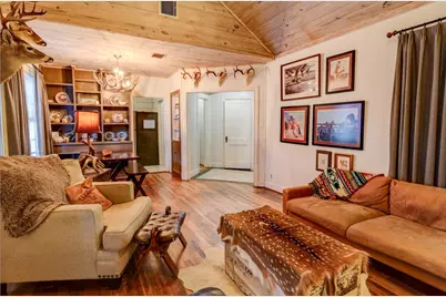 440 W Brazos Avenue, West Columbia, TX 77486 - Photo 5