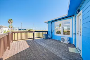 26 Tarpon Ln, Freeport, TX 77541 - Photo 9