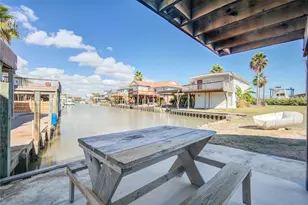 26 Tarpon Ln, Freeport, TX 77541 - Photo 7