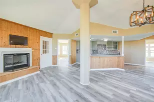 26 Tarpon Ln, Freeport, TX 77541 - Photo 19