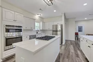 221 Lake Grove Dr, Coldspring, TX 77331 - Photo 11