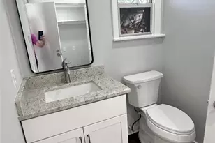 412 Caplin St, Houston, TX 77022 - Photo 5