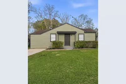 1308 N Rockisland Street, Angleton, TX 77515 - Photo 1