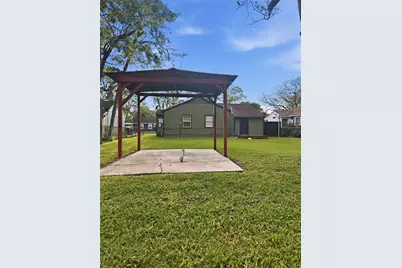 1308 N Rockisland Street, Angleton, TX 77515 - Photo 13