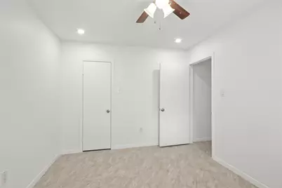 111 Montrose Circle, Conroe, TX 77301 - Photo 17