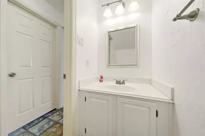 1402 Thornwood Lane, Houston, TX 77062 - Photo 13