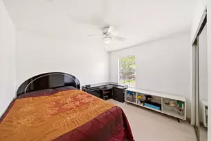 1402 Thornwood Ln, Houston, TX 77062 - Photo 11