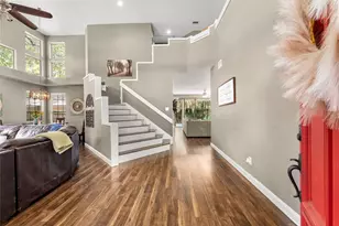 154 S Cochrans Green Cir, The Woodlands, TX 77381 - Photo 3