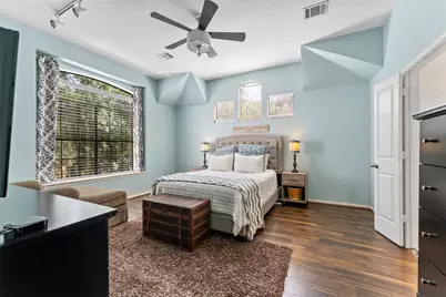 154 S Cochrans Green Circle, The Woodlands, TX 77381 - Photo 7