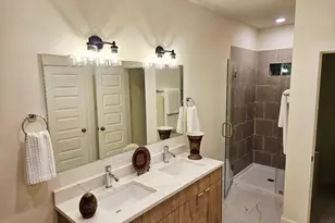 2815 Peacock Grn Wy, Houston, TX 77047 - Photo 3