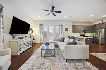 8806 Hollister Pine Court, Houston, TX 77080 - Photo 5