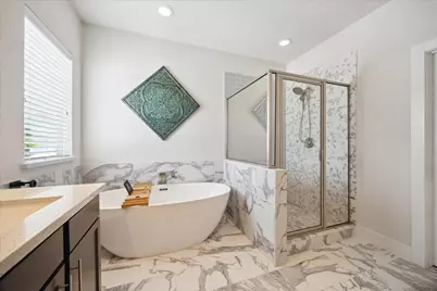 8806 Hollister Pine Court, Houston, TX 77080 - Photo 17