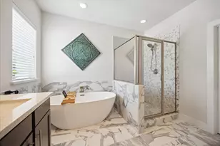 8806 Hollister Pine Ct, Houston, TX 77080 - Photo 17