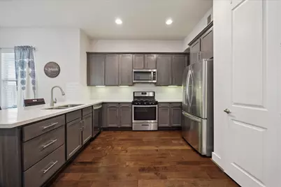 8806 Hollister Pine Court, Houston, TX 77080 - Photo 11