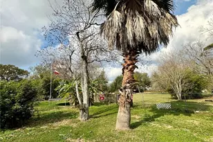 5506 David St, Dickinson, TX 77539 - Photo 5