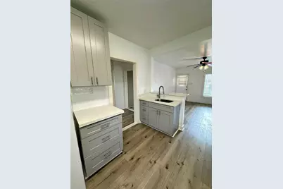 5506 David Street, Dickinson, TX 77539 - Photo 9