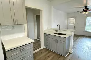 5506 David St, Dickinson, TX 77539 - Photo 9