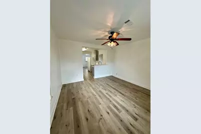 5506 David Street, Dickinson, TX 77539 - Photo 7