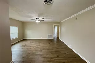 6144 Doulton Dr, Houston, TX 77033 - Photo 3