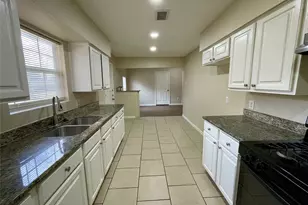 6144 Doulton Dr, Houston, TX 77033 - Photo 5