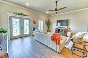 308 Rock Rose Ln, Lake Jackson, TX 77566 - Photo 9