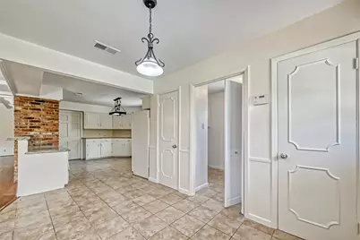 918 Wycliffe Drive, Houston, TX 77079 - Photo 15