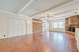 918 Wycliffe Dr, Houston, TX 77079 - Photo 9