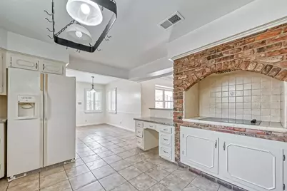 918 Wycliffe Drive, Houston, TX 77079 - Photo 21