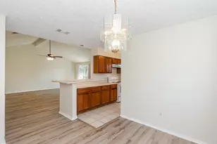 2763 Willow Creek Dr, League City, TX 77573 - Photo 9