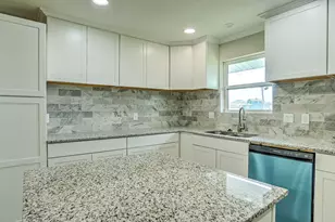 13131 Buccaneer Pkwy, Freeport, TX 77541 - Photo 5