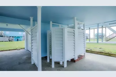 13131 Buccaneer Parkway, Freeport, TX 77541 - Photo 17